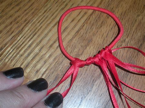 The American Homemaker: Quick & Easy Ribbon Hair Tie