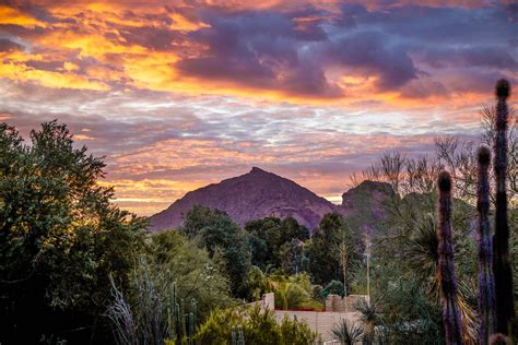 Camelback Mountain | Sunrise over Camelback Mountain in Phoe… | Flickr