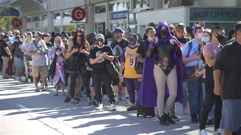 How San Diego Comic-Con Assembled Its Make-Or-Break Return to a Live (and Masked) Convention ...