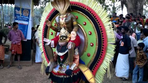 Kerala Temple Festival - YouTube