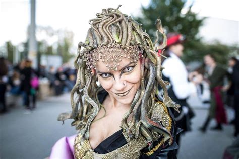 Medusa cosplay .. Source: Drooltube.com | Косплей, Фотографии, Разное