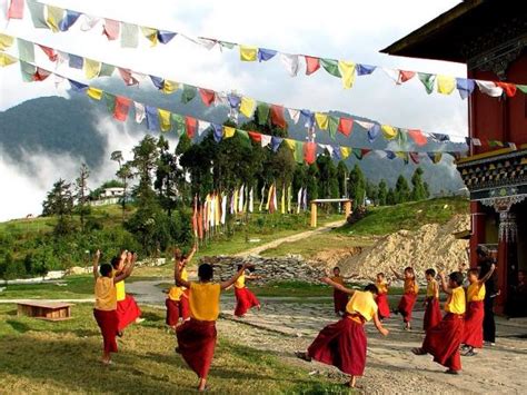 Bhutan, Nepal and Sikkim tour | Responsible Travel