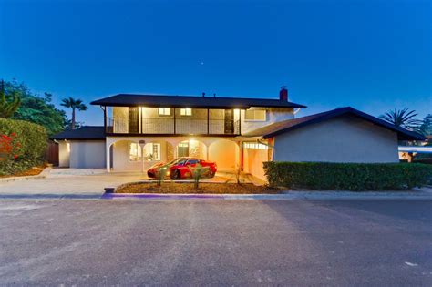 5874 Desert View Drive | Rancho Photos