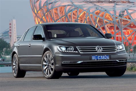 2011 Volkswagen Phaeton revealed