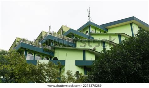 Al Azhar School Building Green Building Stock Photo 2275375289 ...