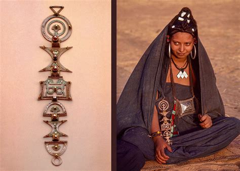 Africa Online Museum » Niger » Tuareg Wedding and Bianou Celebration » Jewelry Photos