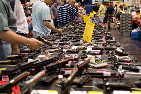File:Houston Gun Show at the George R. Brown Convention Center.jpg - Wikimedia Commons