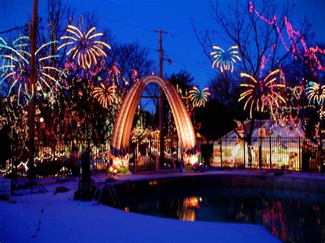 Santa's Magical Kingdom In Missouri Is Christmas Fun For The Whole Family