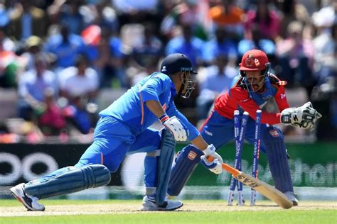 ICC Cricket World Cup 2019: MS Dhoni faces backlash from Twitter for ...