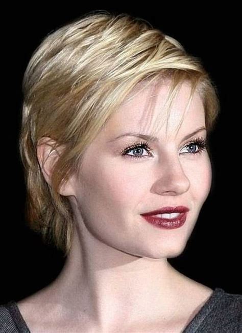 40 Classic Short Hairstyles For Round Faces