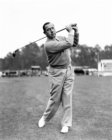 Walter Hagen: The ‘flamboyant’ golfer who ‘poked golf’s aristocracy in ...