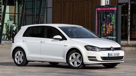 Volkswagen Golf TSI BlueMotion | 2015MY | Front