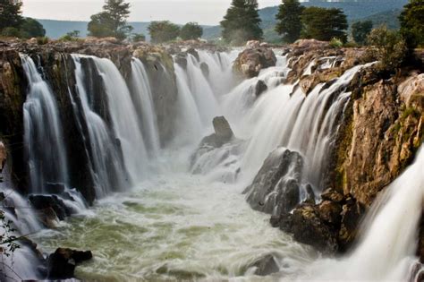 Hogenakkal Falls Hogenakkal | Hogenakkal Falls images, best time to visit