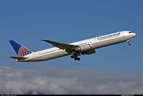 Continental Airlines Boeing 767 N76055 (photo 25558) | Airfleets aviation