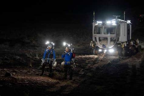 See the astronauts learning how to walk on the moon... in Arizona | New Scientist