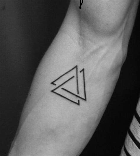 25+ Minimalist Tattoo Ideas for Men & Women | Fashionterest