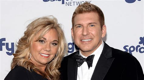 Reality stars Todd and Julie Chrisley set to begin prison sentences ...