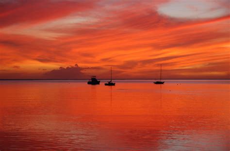 Hawaii Sunset over the Ocean, Molokai Harbor Rose Braverma… | Flickr