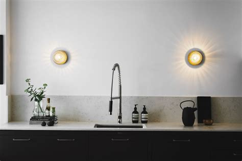 Luminaire scandinave Liila 1 par Nuura inspiré par lumière typique du nord