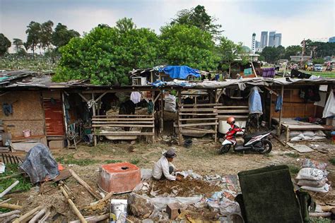 Tantangan Berat Pemerintah Hapus Kemiskinan Ekstrem pada 2024