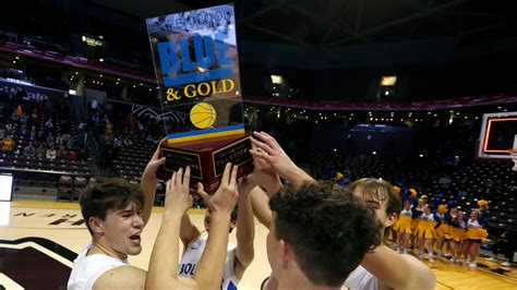 Guide to the high school basketball 2022 Blue and Gold Tournament