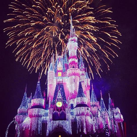 #MagicKingdom #DisneyWorld #Florida #fireworks #winter | Magic kingdom, Disney world, Fireworks