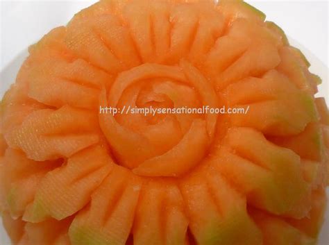 Cantaloupe melon carving. | simply.food