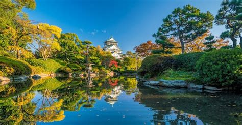 Premium Photo | Osaka Castle in Osaka Japan autumn