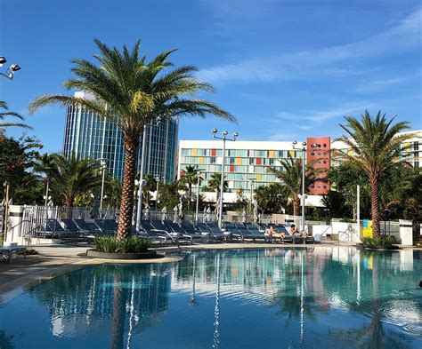 A Review of The Newest Universal Orlando Resort: The Aventura Hotel