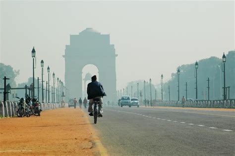 Diwali pollution: Delhi air quality to be in ‘poor’ & ‘very poor’ categories today, tomorrow