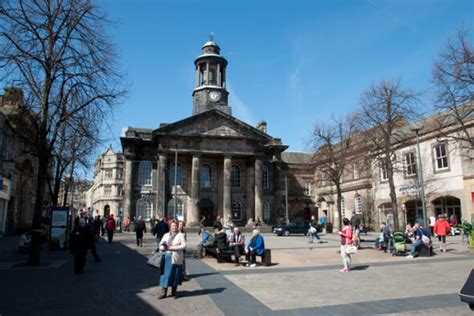 Lancaster University Campus Tour 28th April 2018 - Unipad Luxury ...