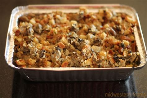 Thanksgiving Sides: Easy Oyster Stuffing