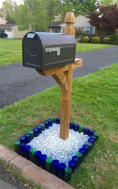 Fabulous Front Yard Mailbox Ideas | Mailbox decor, Mailbox landscaping, Mailbox garden