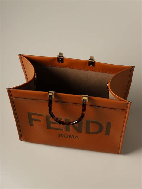 Fendi Tote Purse | semashow.com