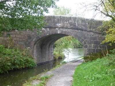 Bridge 9 Leek Branch of the Caldon Canal - Leek, Staffordshire, UK. - Arch Bridges on Waymarking.com