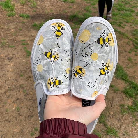 Bumble Bee Shoes Daisy & Bumble Bees Painted Shoes Painted | Etsy