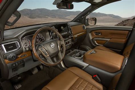 2021 Nissan Titan Interior Pictures