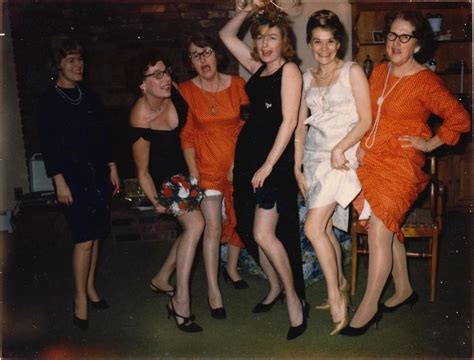 30 Vintage Photos Show How Cool Moms Were in the 1960s | Vintage News Daily