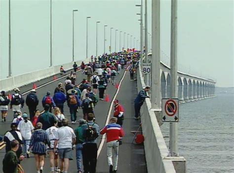 Islanders share fond memories, happy birthdays as Confederation Bridge turns 25 years old | CBC News