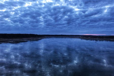 Icy Mississinewa | Clouds roll in over an icy Mississinewa L… | Flickr