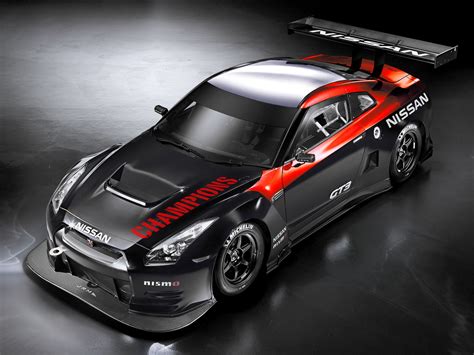 Nissan GT-R Nismo - цены и характеристики, фотографии и обзор