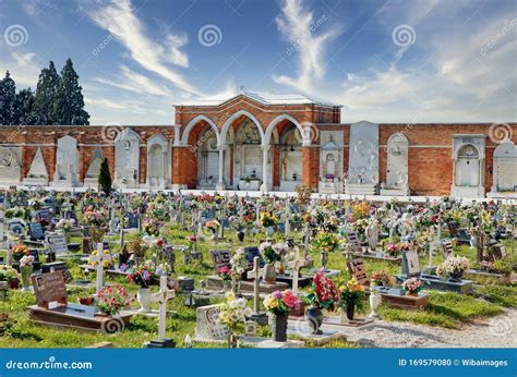 Cemetery Island San Michele, Venice, Italy Stock Photo - Image of ...