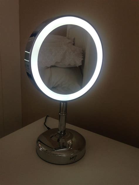 No7 ring light mirror | in Hoyland, South Yorkshire | Gumtree