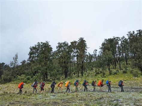 Gunung Lawu via Cetho, Jalur Sakral Yang Indah – NativeIndonesia.com