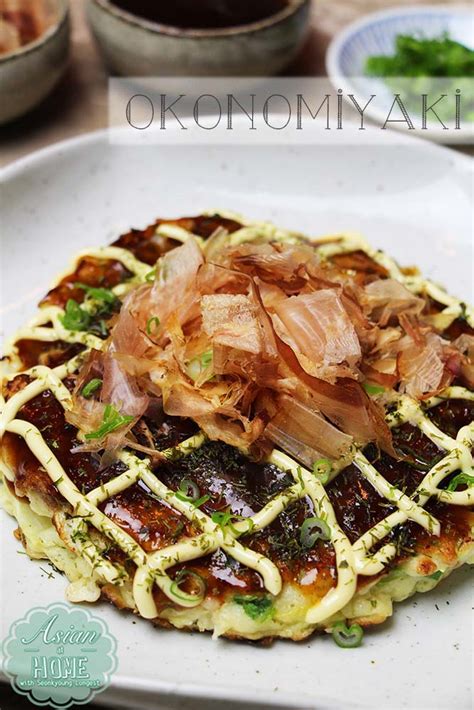 Okonomiyaki Recipe : How to Make Okonomiyaki (お好み焼き) - Seonkyoung Longest