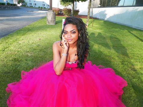 Aanisah Long at her Senior Prom! | Senior prom, Ball gowns, Fashion