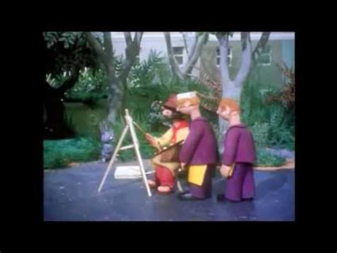 Tim Broadbent - TRUMPTON Mayor Donald and the Artist - YouTube