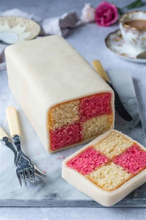 Vegan Battenberg Cake - Domestic Gothess