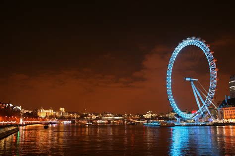 File:London Eye at night 3.jpg - Wikimedia Commons