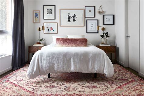 Gallery Wall for your Bedrooms: A Focal Point that is So Very Personal!